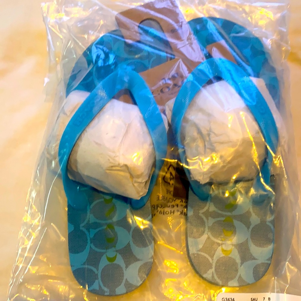 Coach brandnew flipflops